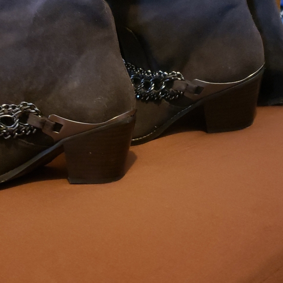 B. MAKOWSKY BOOTS! - Picture 3 of 7